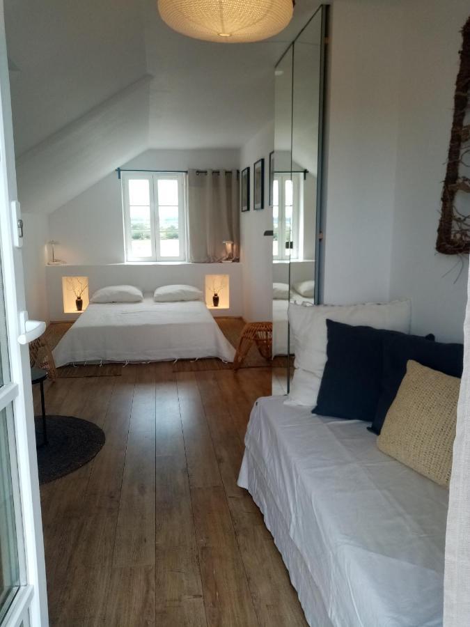 Hotel Galerie, Tumulus De La Hogue Fontenay-le-Marmion Zewnętrze zdjęcie