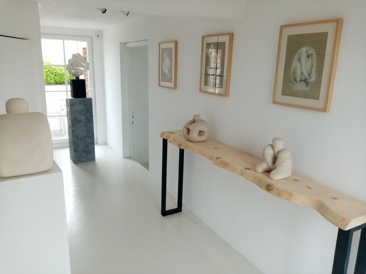 Hotel Galerie, Tumulus De La Hogue Fontenay-le-Marmion Zewnętrze zdjęcie