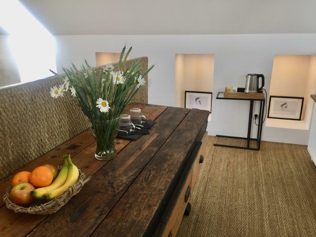 Hotel Galerie, Tumulus De La Hogue Fontenay-le-Marmion Zewnętrze zdjęcie